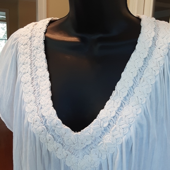 NWT V-Neck Tunic Top by Calvin Klein - Picture 3 of 5